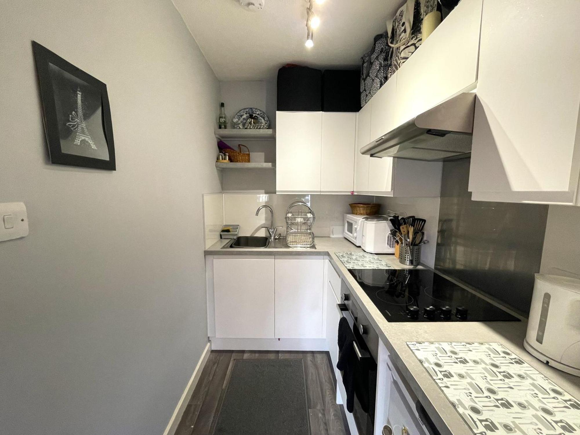 Snug Studio Apartment In Central Location บริสตอล ภายนอก รูปภาพ